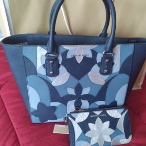 Michael Kohr purse and wrist wallet